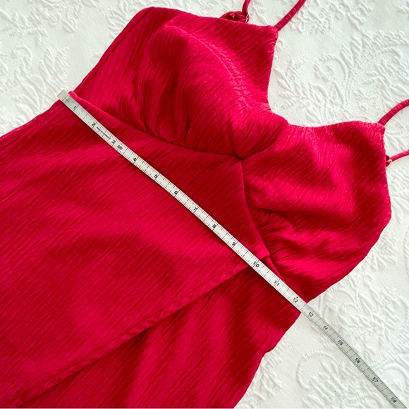 NWOT Lulus View and I Bright Red Tie-Back Faux-Wrap Midi Dress XSmall - Picture 7 of 8